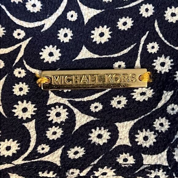 Michael Michael Kors Navy/White Short Sleeve Cold Shoulder Top Size M - Picture 11 of 12